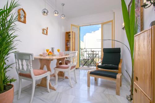 San Felipe Neri Apartment | Balcon Cabello 14
