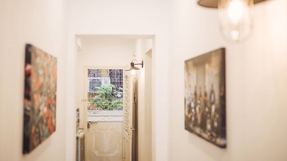 Hoan Kiem Apartment | Balcony Apartment 3 Bedrooms, 5mins to Hoan Kiem Lake