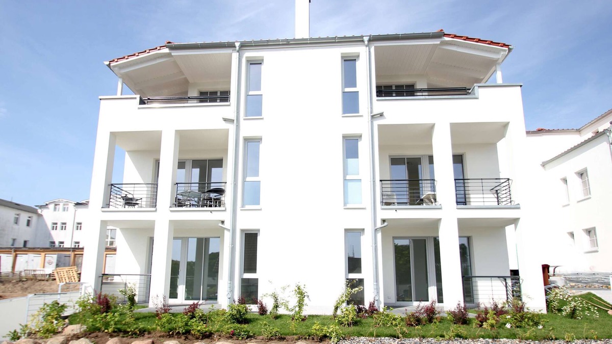 Gohren Apartment | Balcony, own sauna, free use of the AHOI adventure pool - Villa Antje FeWo 10