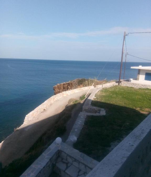Apollonas Apartment | Balcony to Aegeon 3