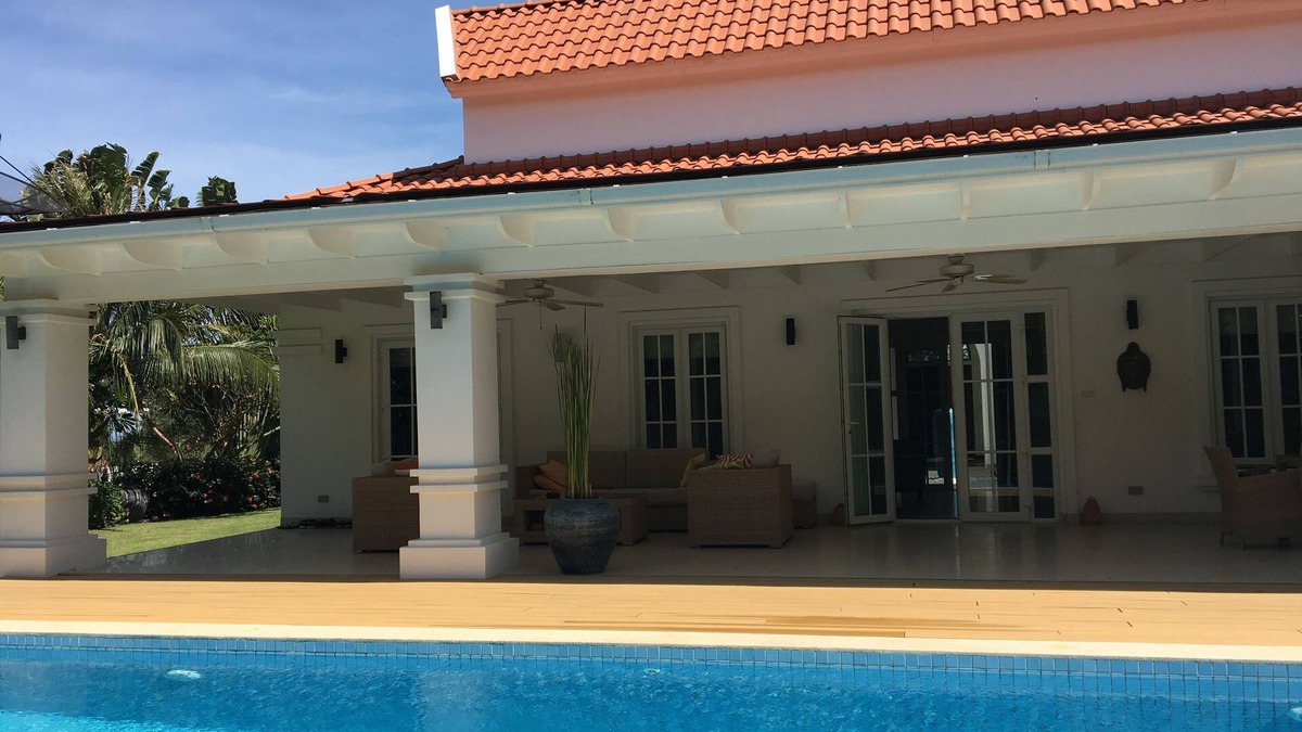 Nong Kae House | Balinese Villa with private pool