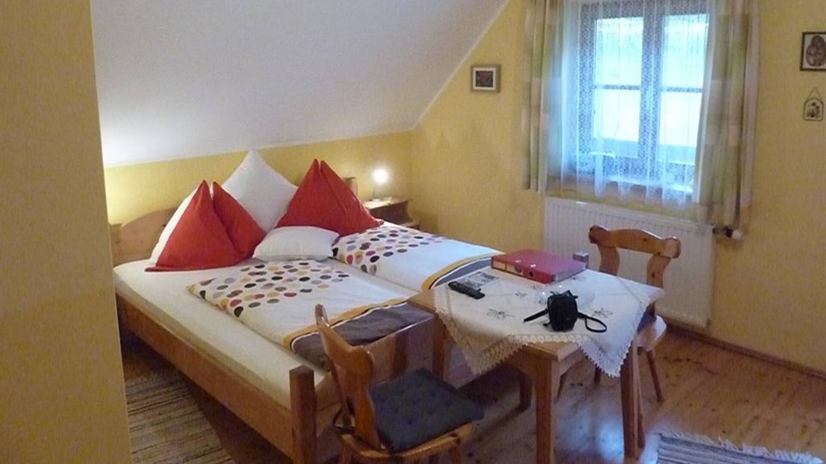 Gnas Apartment | Balkonzimmer - Haus Giessauf