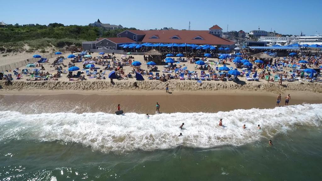 Block Island Hotel | Ballard's Beach Resort