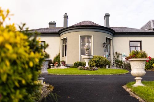 Lisdoonvarna Hotel | Ballinalacken Castle Country House Hotel