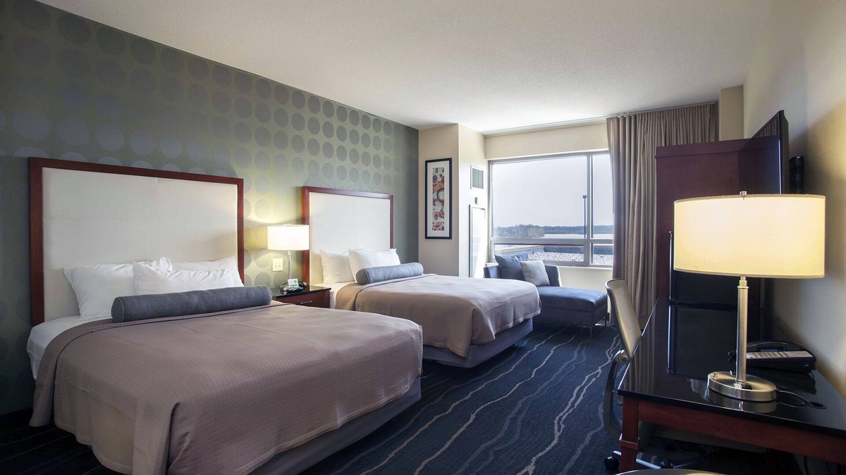 Milan Hotel | Bally's Quad Cities