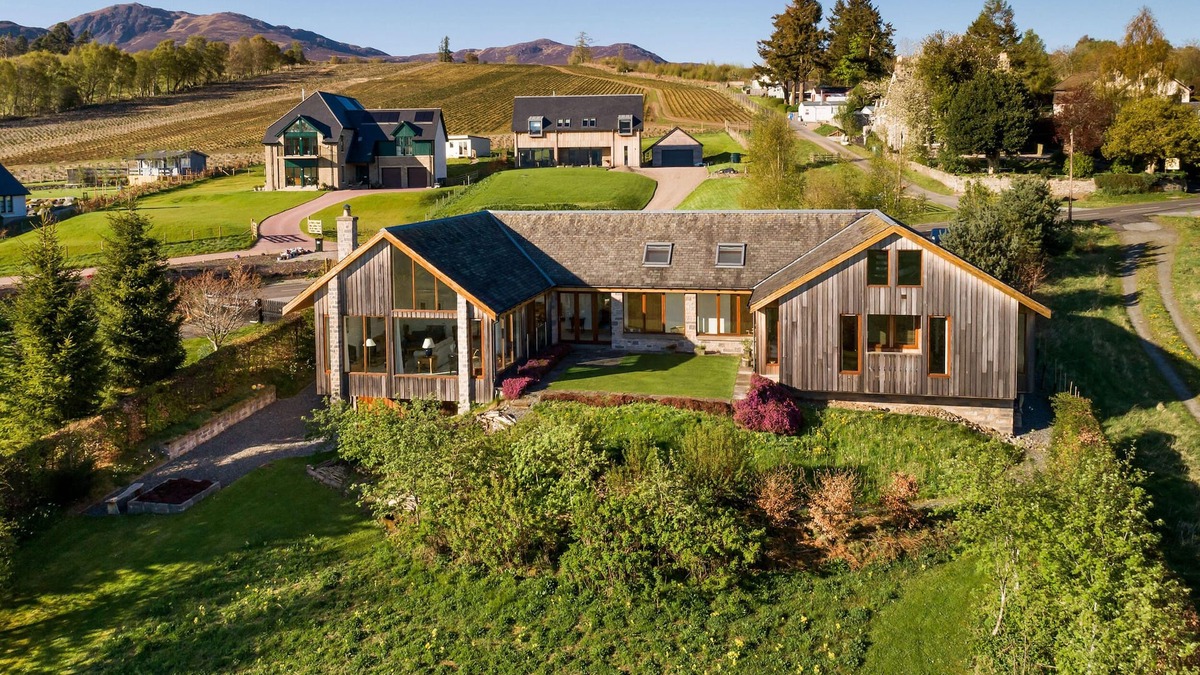 Pitlochry Cottage | BALVAIG, family friendly, luxury holiday cottage in Pitlochry