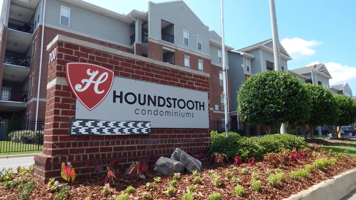 Tuscaloosa Condo | Bama Condo only a Half Mile from Campus and Bryant Denny Stadium!