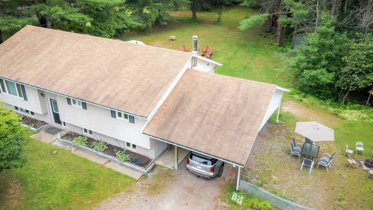 Hastings Highlands House | Bancroft Vibes Suite | Sleeps 6 | Cozy Retreat