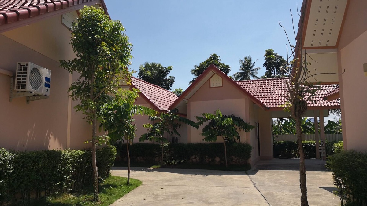 Maha Rat Hotel | Banmai Resort