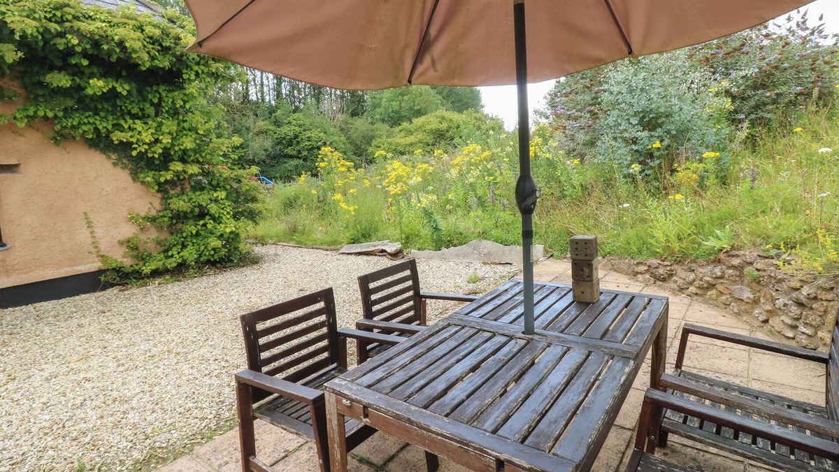 Honiton Cottage | Bantam Cottage