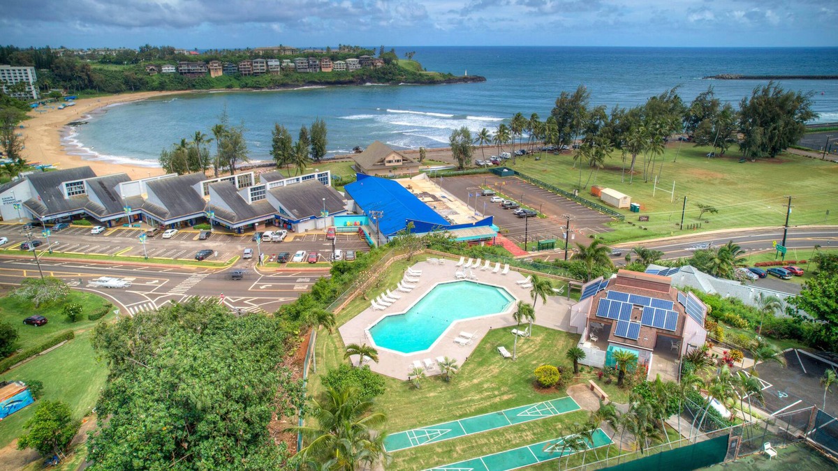 Nawiliwili Condo | Banyan Harbor #F71, Walk to Beach, Wifi, AC, Pool, Parking, Laundry