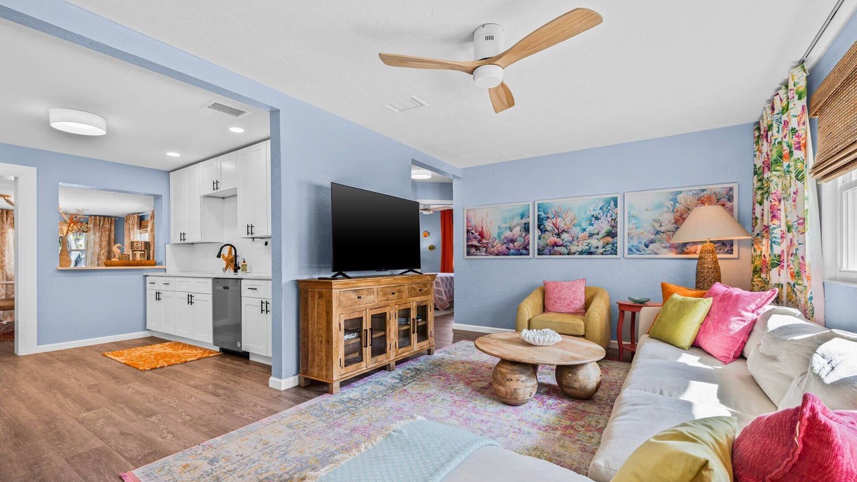 West Bradenton House | Banyan Key: Coastal Retreat Near IMG