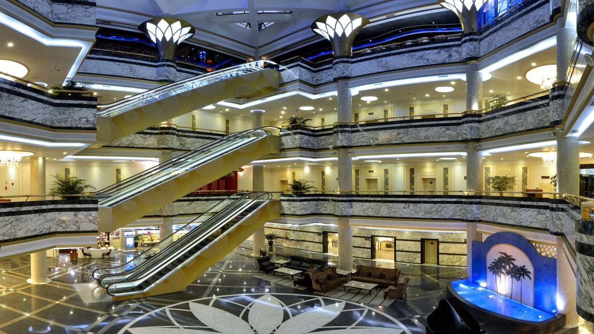 Long Hua Hotel | Baohua Harbour View Hotel