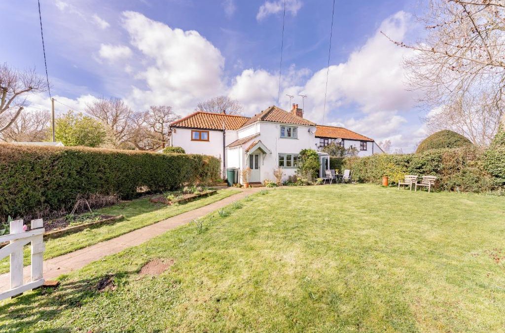 Reepham House | Bar Lane Cottage - Norfolk Cottage Agency