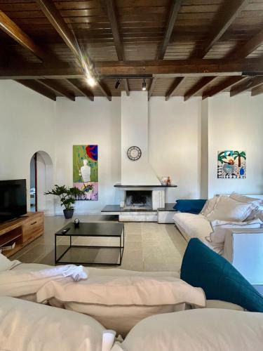 Giannades House | Barbarella Cottage