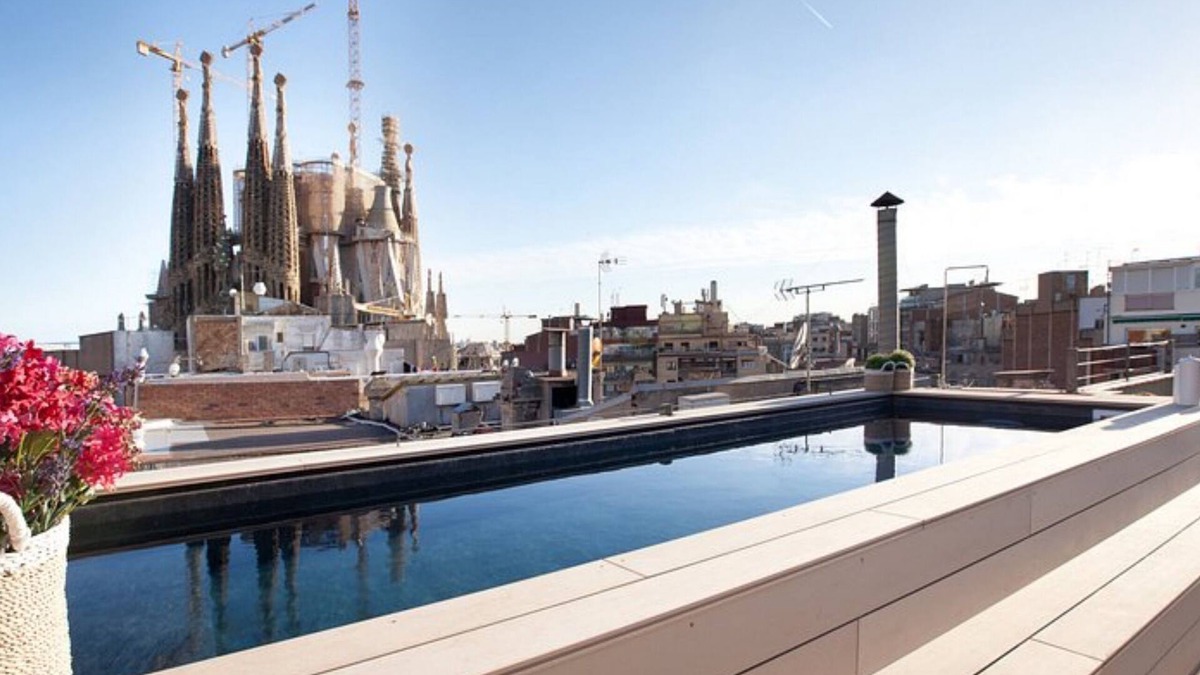La Sagrada Familia Condo | Barcelona Sky Building! The perfect start point to discover Barcelona!