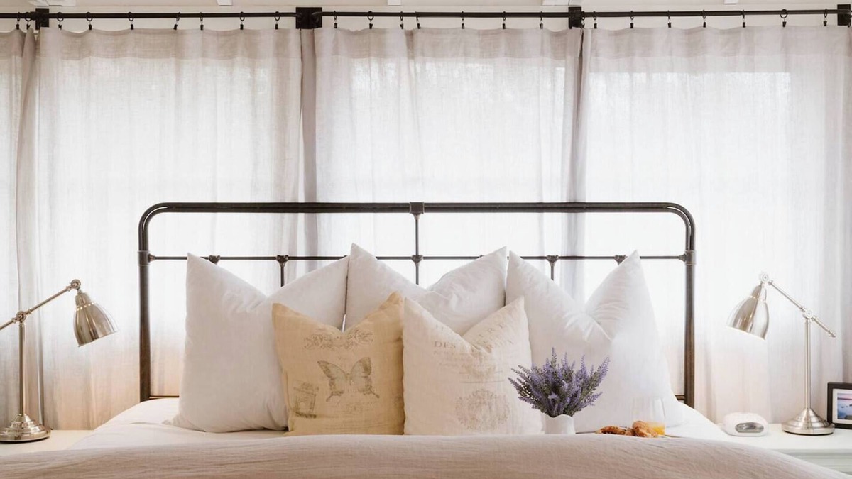 Golden Rectangle House | Barefoot Comfort in Carmel - Steps to Town & Beach