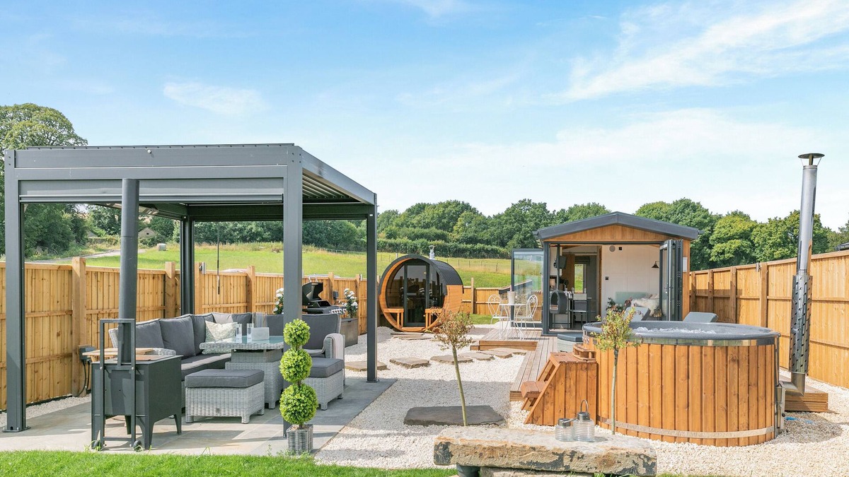 Skelmersdale Cottage | Barn Owl Lodge - UK49903