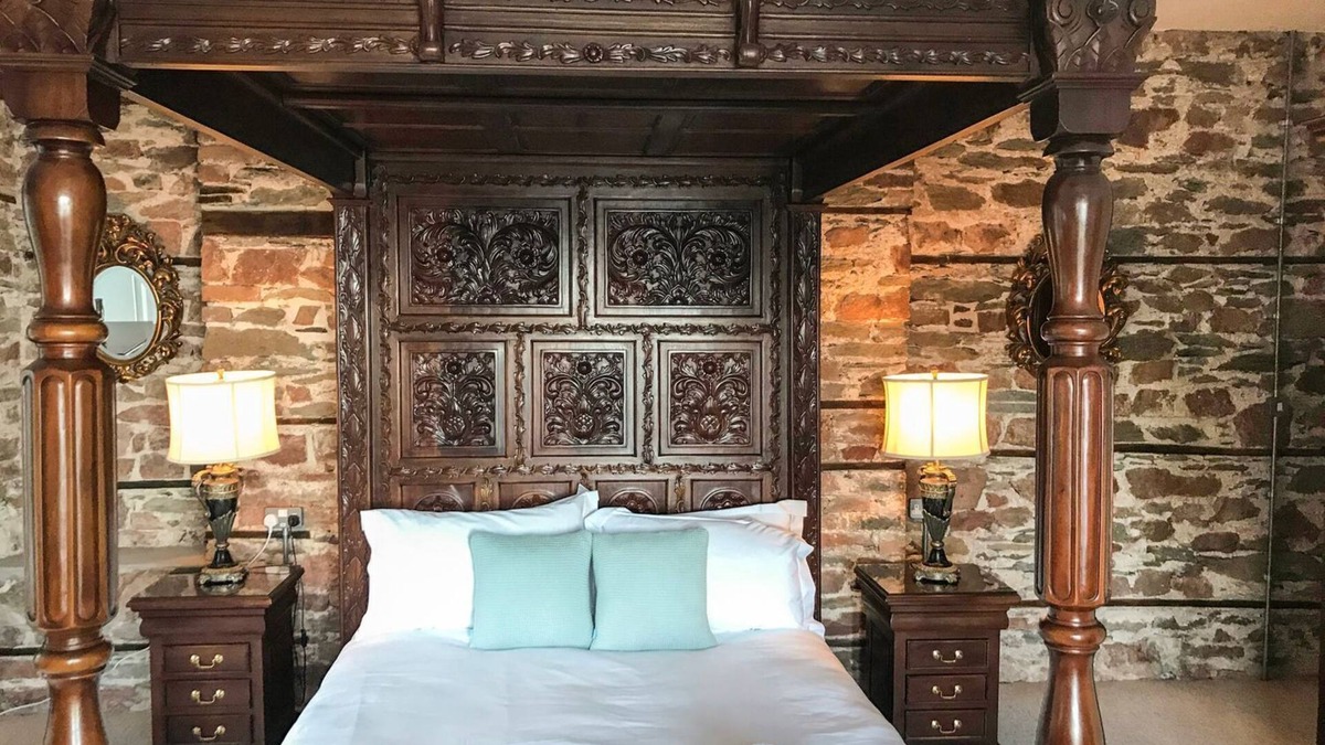 Lynton Cottage | Baronet's Quarters