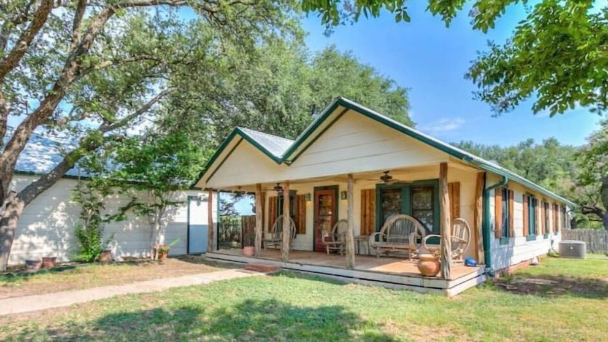 Valera House | Barton Getaway
