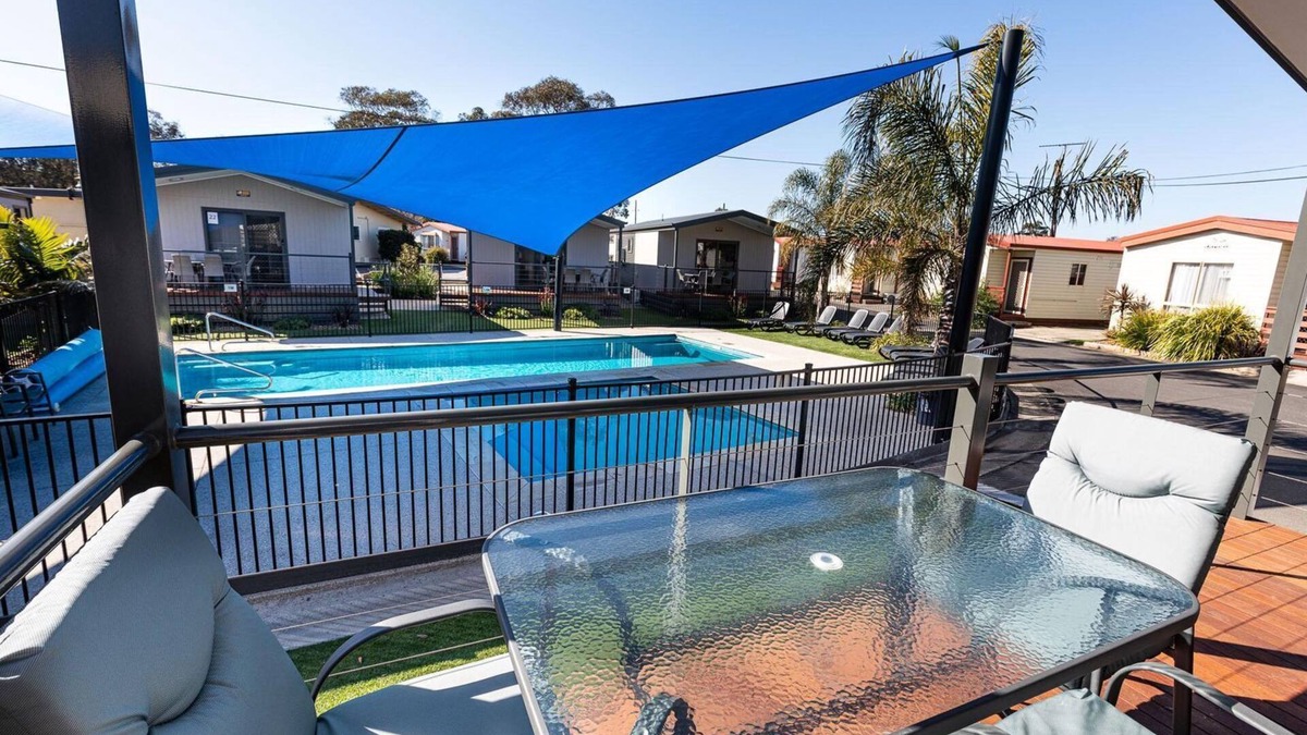 Belmont Hotel | Barwon River Holiday Park