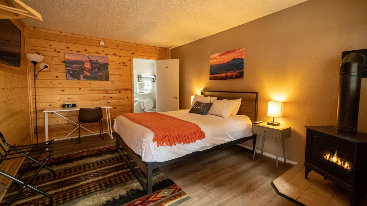 Fort Valley Cabin | Basecamp at Snowbowl