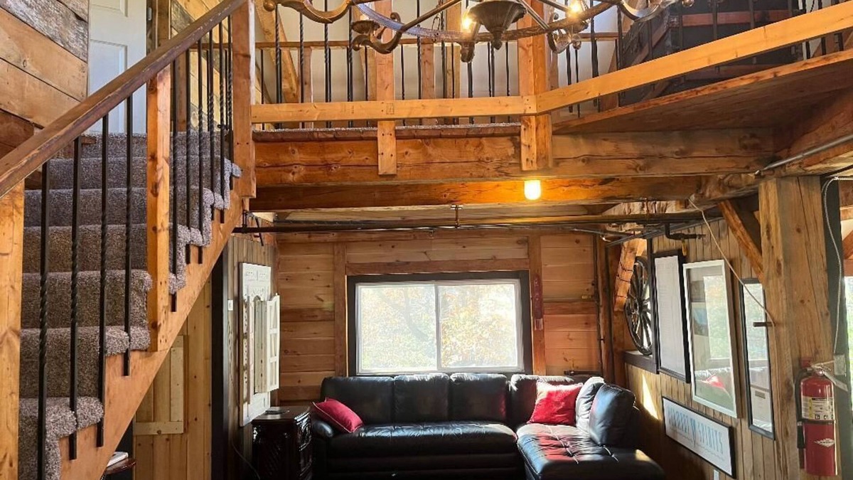 St. Johnsbury Cabin | Basecamp Lodge Winter Retreat sleeps 3-9 guests