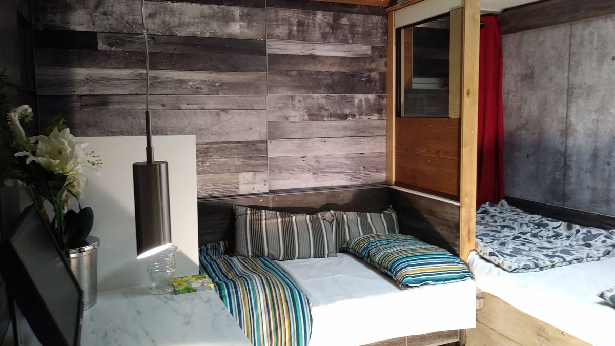 Wexford House | BASEMENT APARTMENT (1 Bedroom-2 Beds)