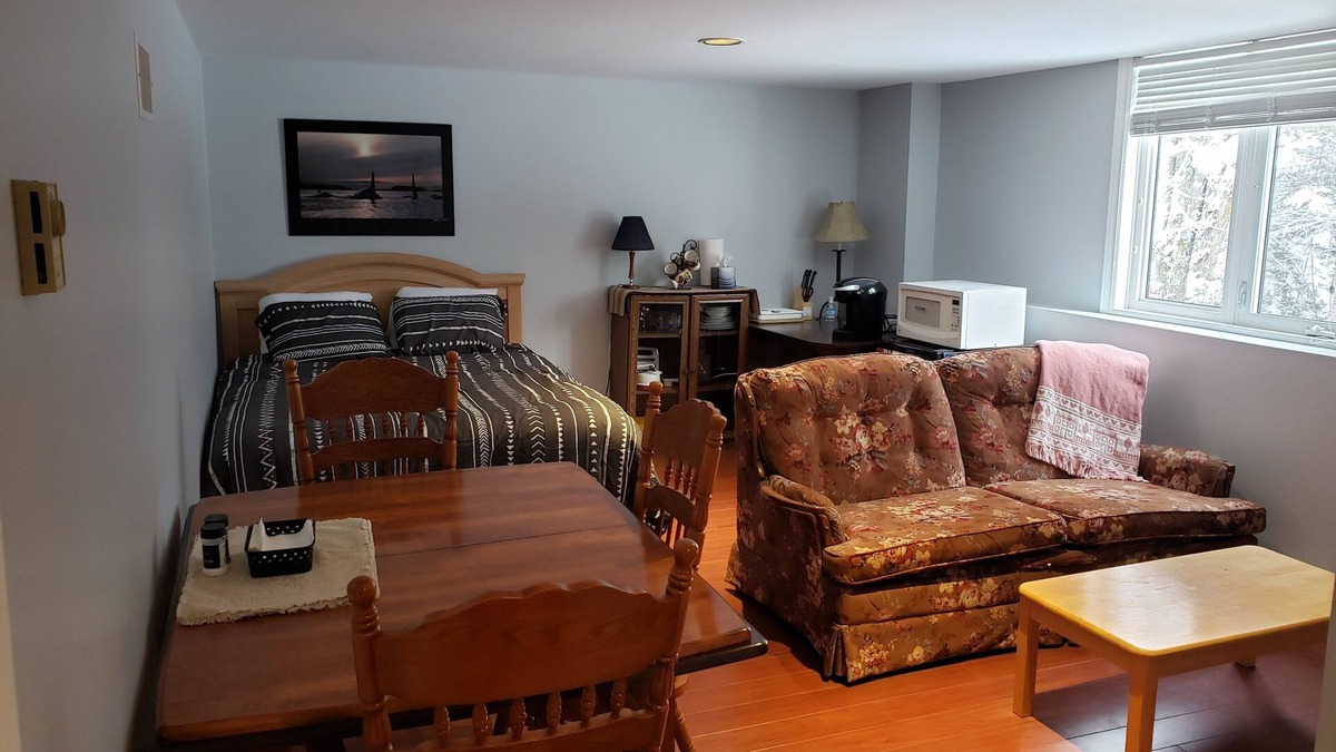 Grand Bay-Westfield House | Basement with private entrance