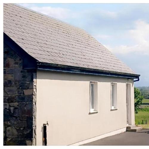 Abbeyknockmoy Apartment | Basic, Warm, Cosy, Private Little Chalet