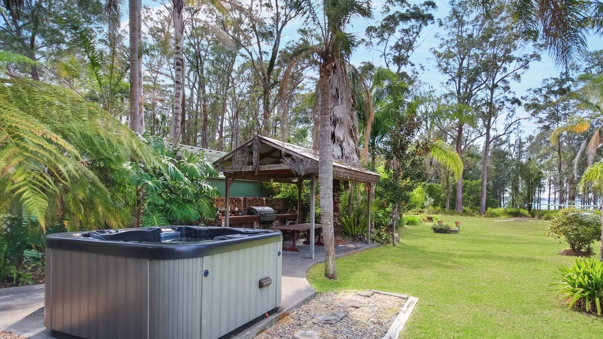 Basin View House | Basin Retreat by Experience Jervis Bay