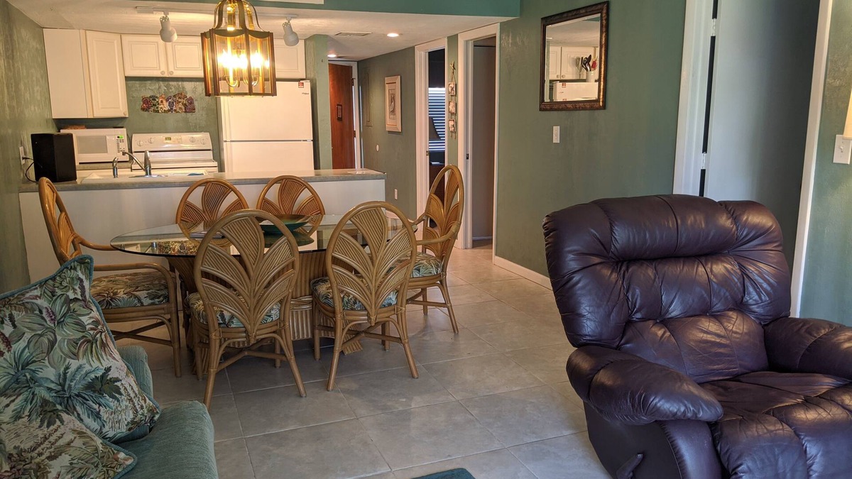Clewiston Condo | Bass & Fun Condominiums on Lake Okeechobee, 2/2 Condo. n