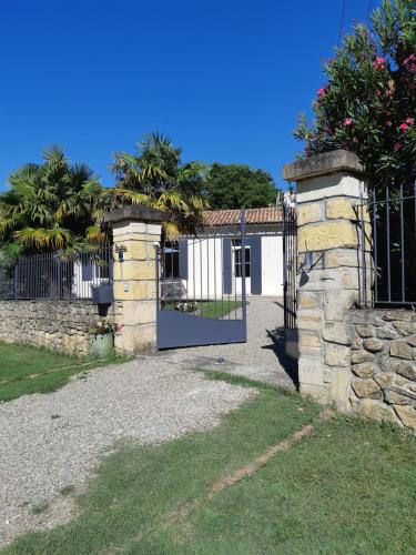 Saint-Macaire House | Bastida