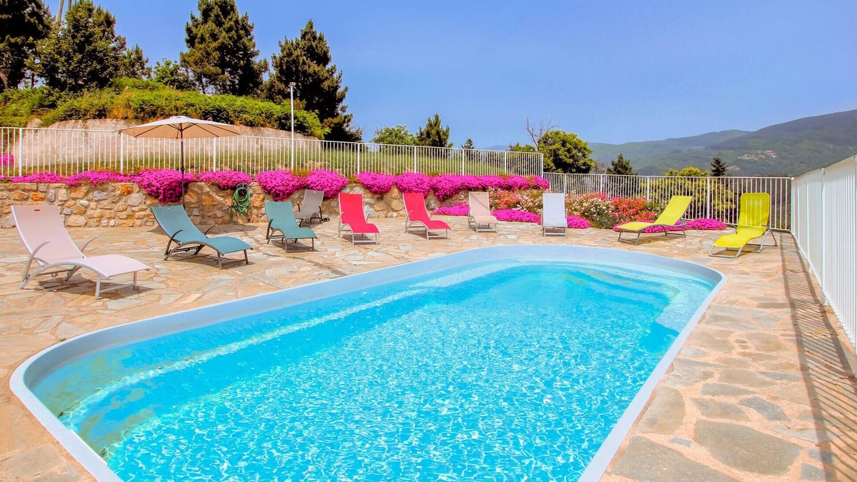 Pont-de-Labeaume House | Bastide Les Chataigners