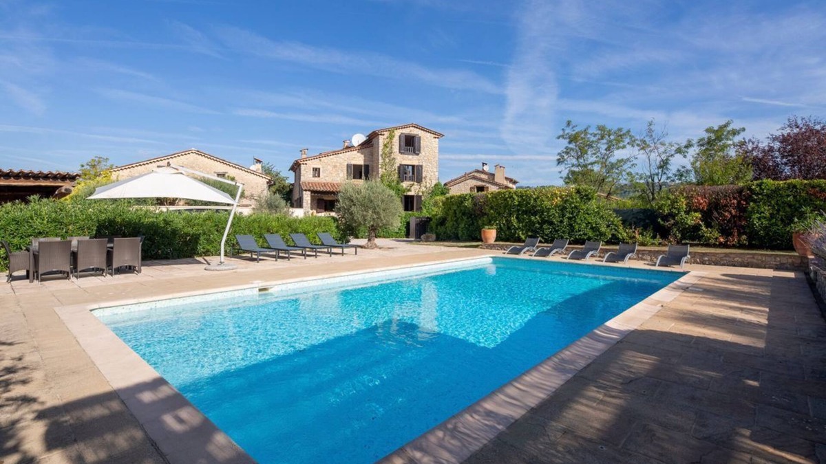 Montauroux Villa | Bastide Var - Five Bedroom Villa, Sleeps 10