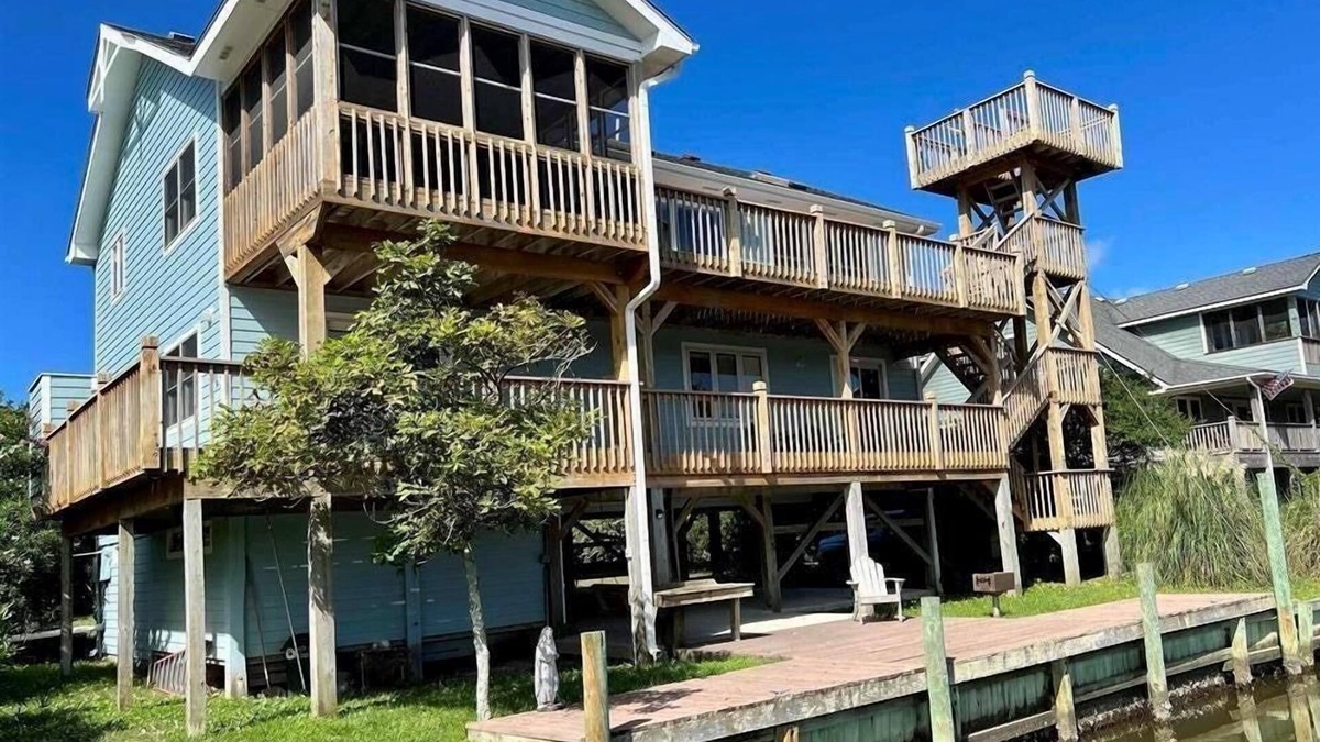 Ocracoke House | Batgirl's Hideaway: Ocracoke Waterfront Paradise
