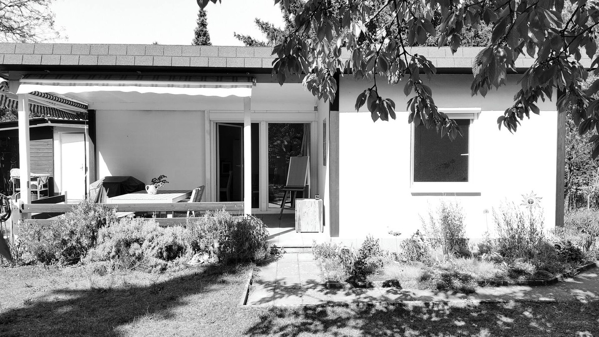 Kagel House | Bauhaus Tiny House + plot of land