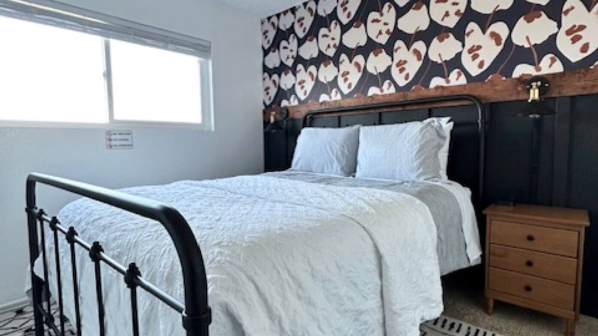 Hayward Condo | Bay Area Bliss: Cozy Family Condo in the Heart of Hayward Hills Close to CSUEB.