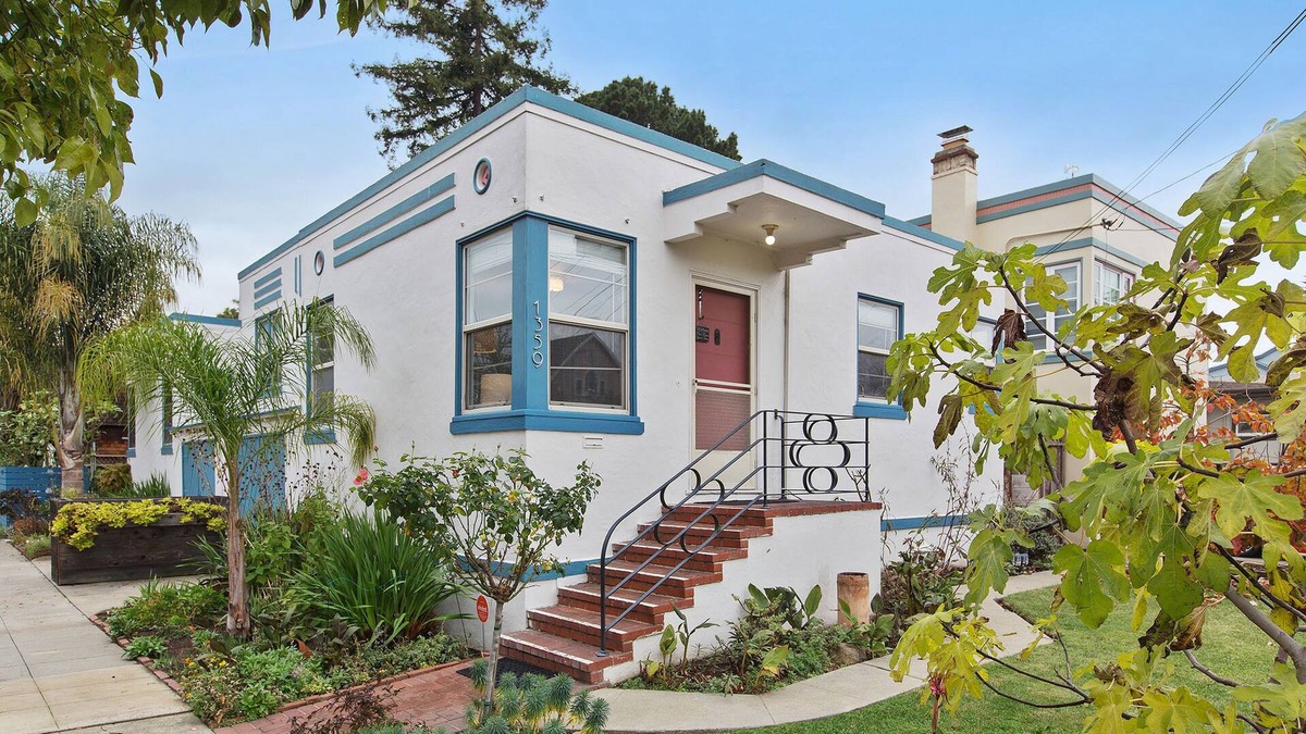 East End House | Bay Area Charming 1938 Art Deco Duplex