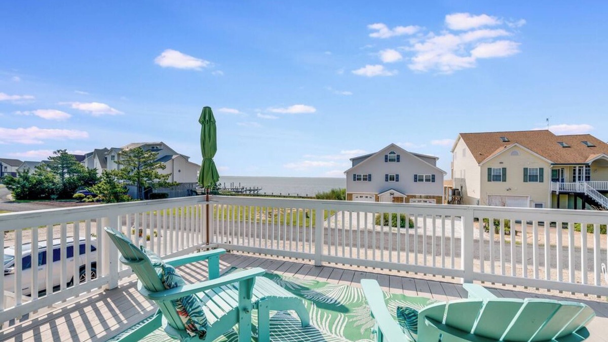 Captain's Cove House | Bay Breeze in Captain's Cove!