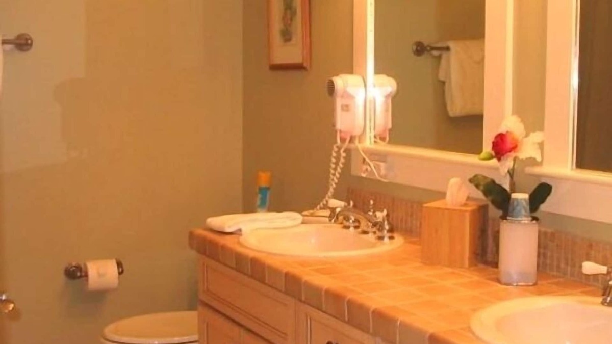 Baytowne Wharf Condo | Bay facing, end unit in the Grande! Baytowne Wharf Village