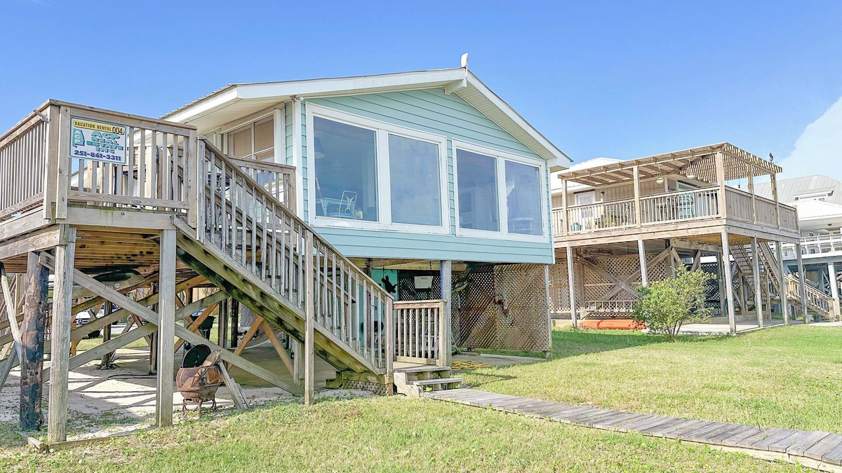 Royal Lagoons House | Bay Front home in protected cove