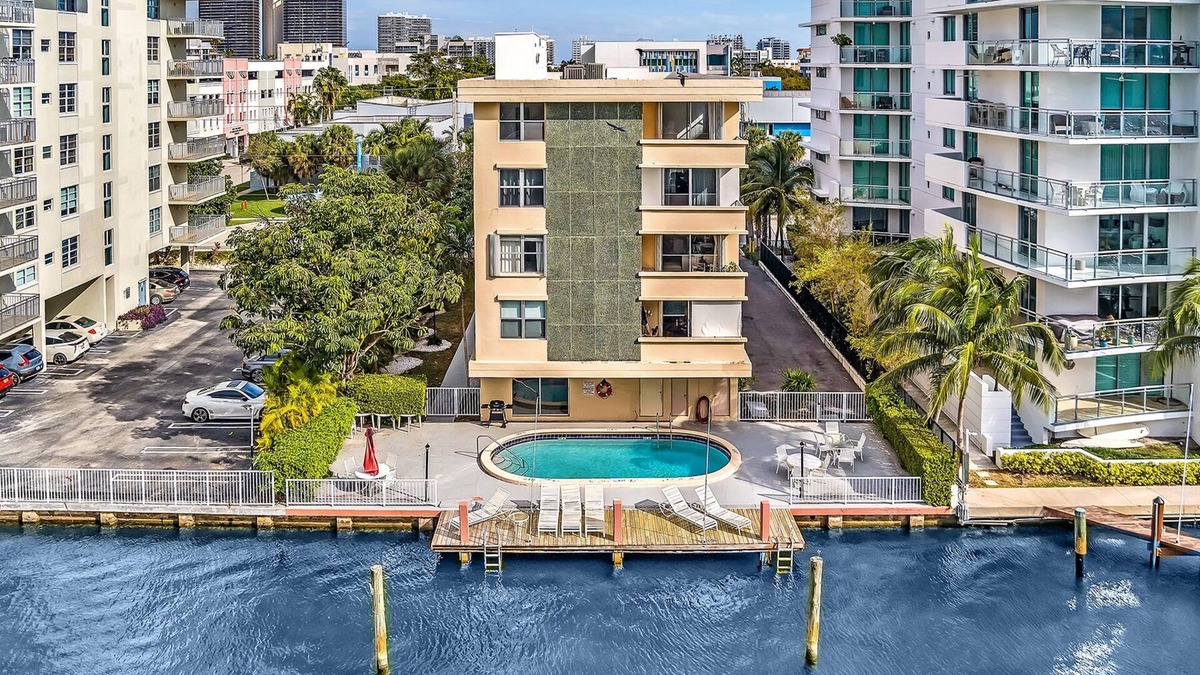 Bay Harbor Islands Apartment | Bay Harbor Sunset nApt 5A