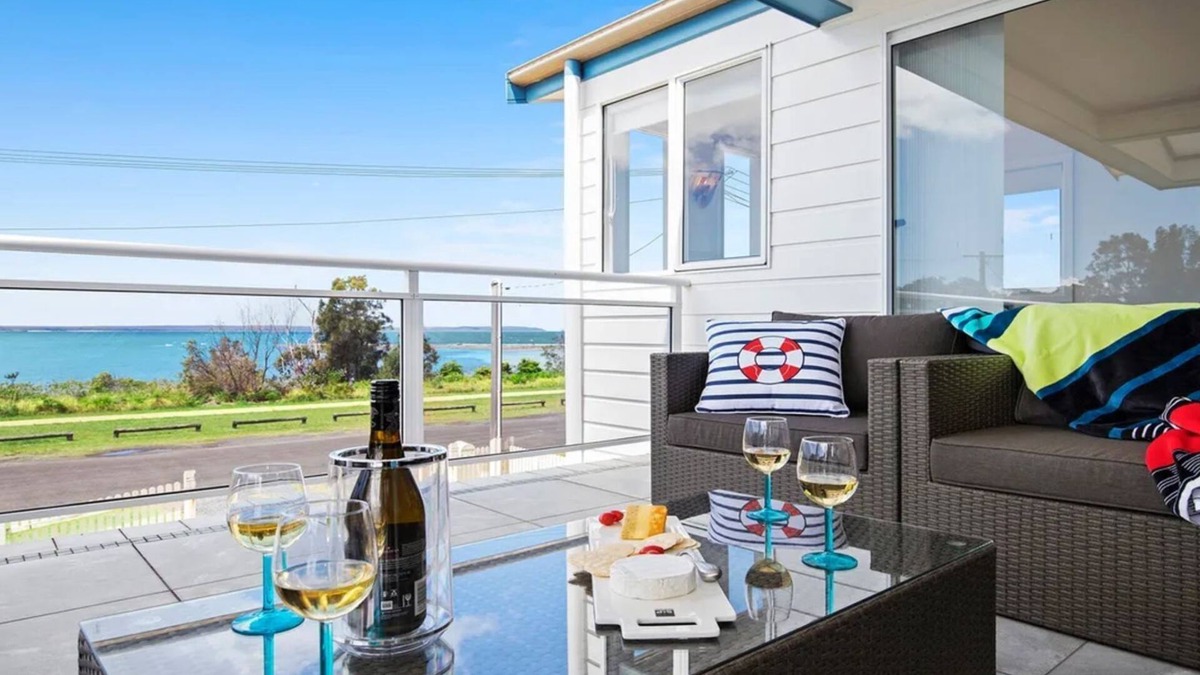 Callala Bay House | Bay Views - panoramic Jervis Bay views