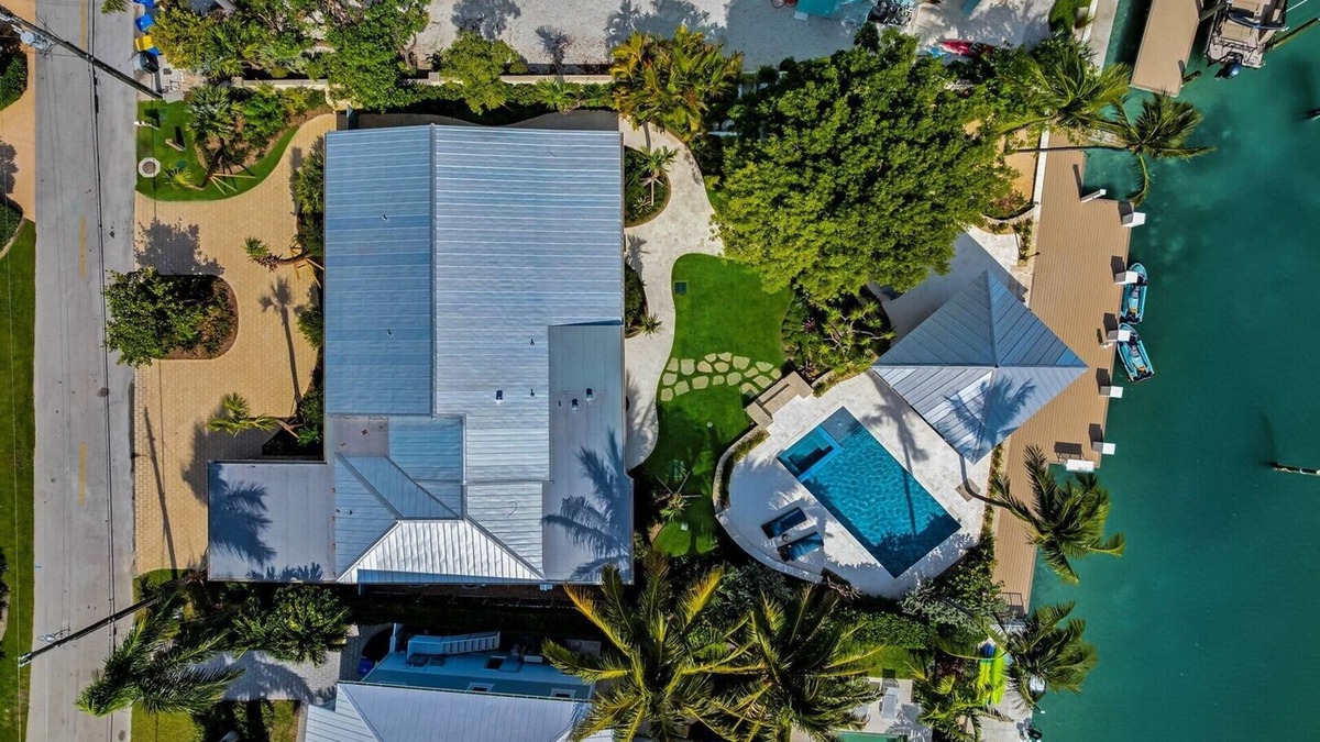 Toll Gate Shores House | Bay Views, Spa, Pool, Tiki Hut, The Perfect Islamorada Getaway!