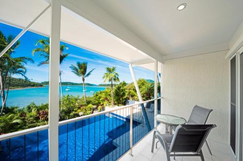 Shute Harbour Apartment | Baybliss Escape #2 - Adults Only