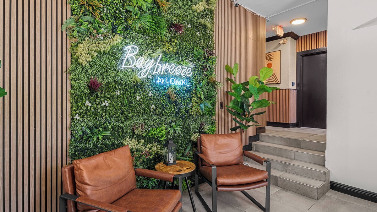 West Avenue Apartment | Baybreeze Apartments by Lowkl