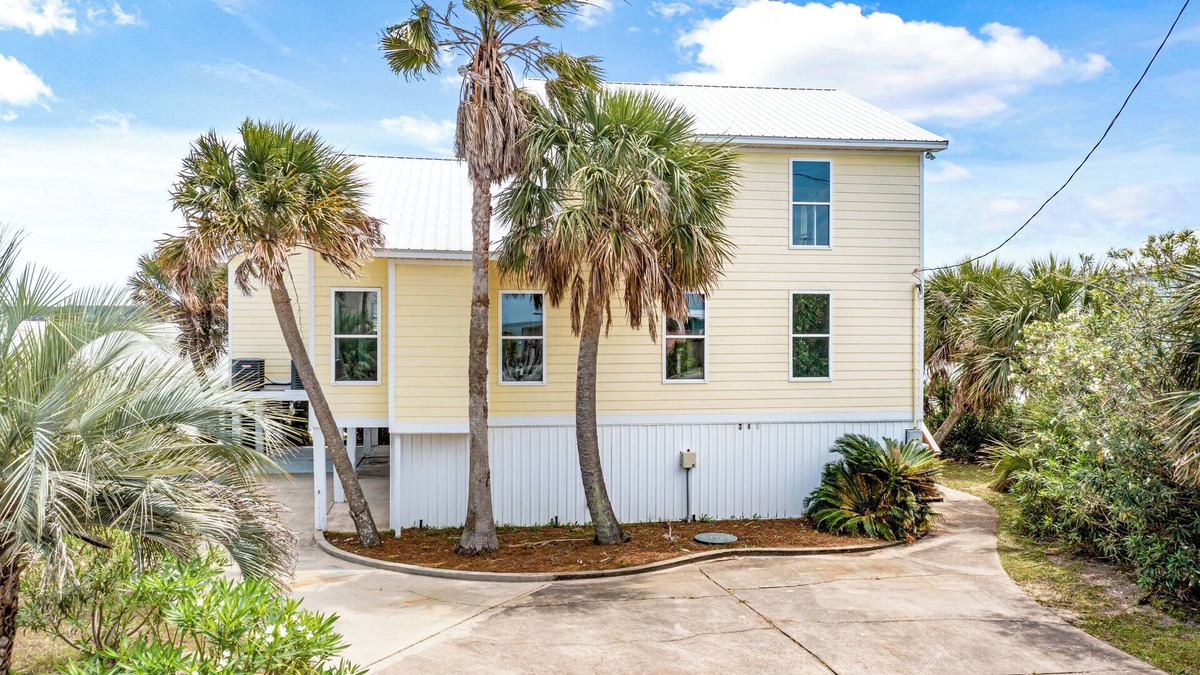 Royal Lagoons House | Bayfront home with a wonderful view of the bridge