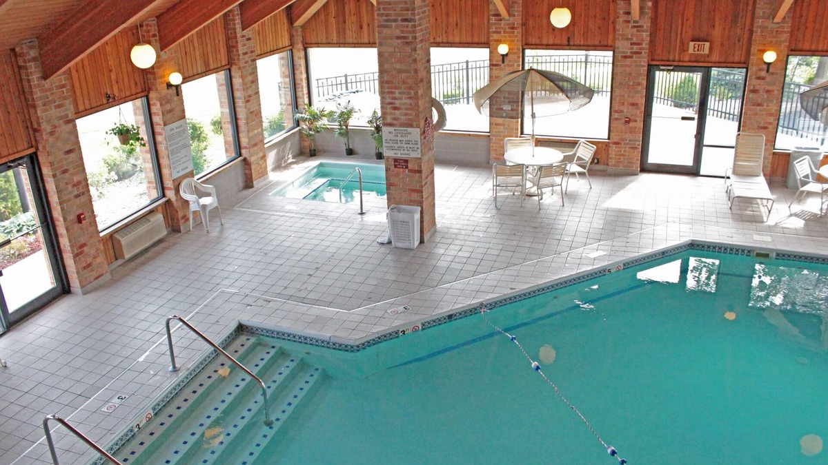 Battle Creek Hotel | Baymont by Wyndham Battle Creek Downtown