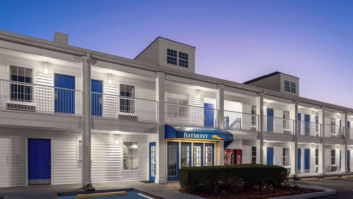 Dock Junction Hotel | Baymont by Wyndham Brunswick GA